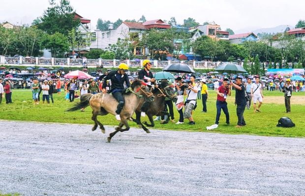 Horse racing in Bac Ha